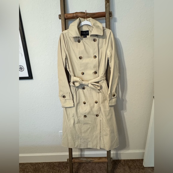 Rachel Zoe Jackets & Blazers - Trenchcoat